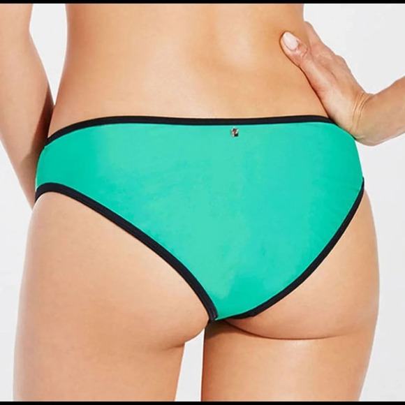 NWT Fabletics BAJAN hipster Bikini Bottoms - Picture 2 of 6